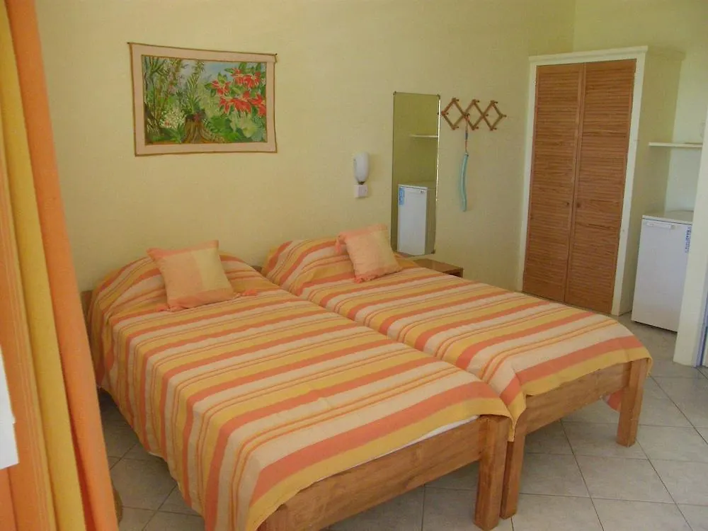 **  Tamarind Tree Hotel Salisbury Δομίνικα