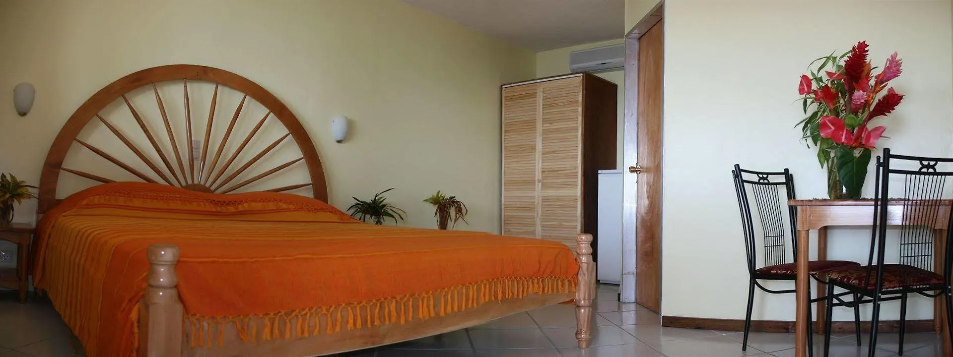 Tamarind Tree Hotel Salisbury 2*,  Δομίνικα